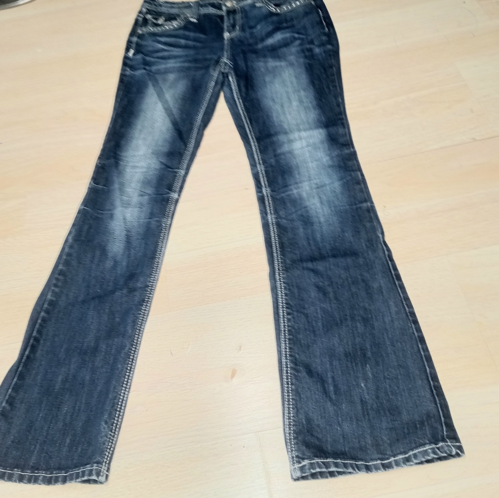 Love Nation  Stretch Bootcut jeans Women's size 8 Mid rise Bling jeans